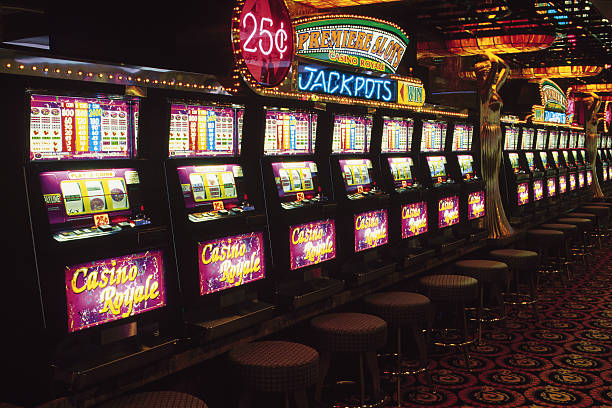 rp33 Allbet live blackjack table with dealer and player cards visible on mobile phone